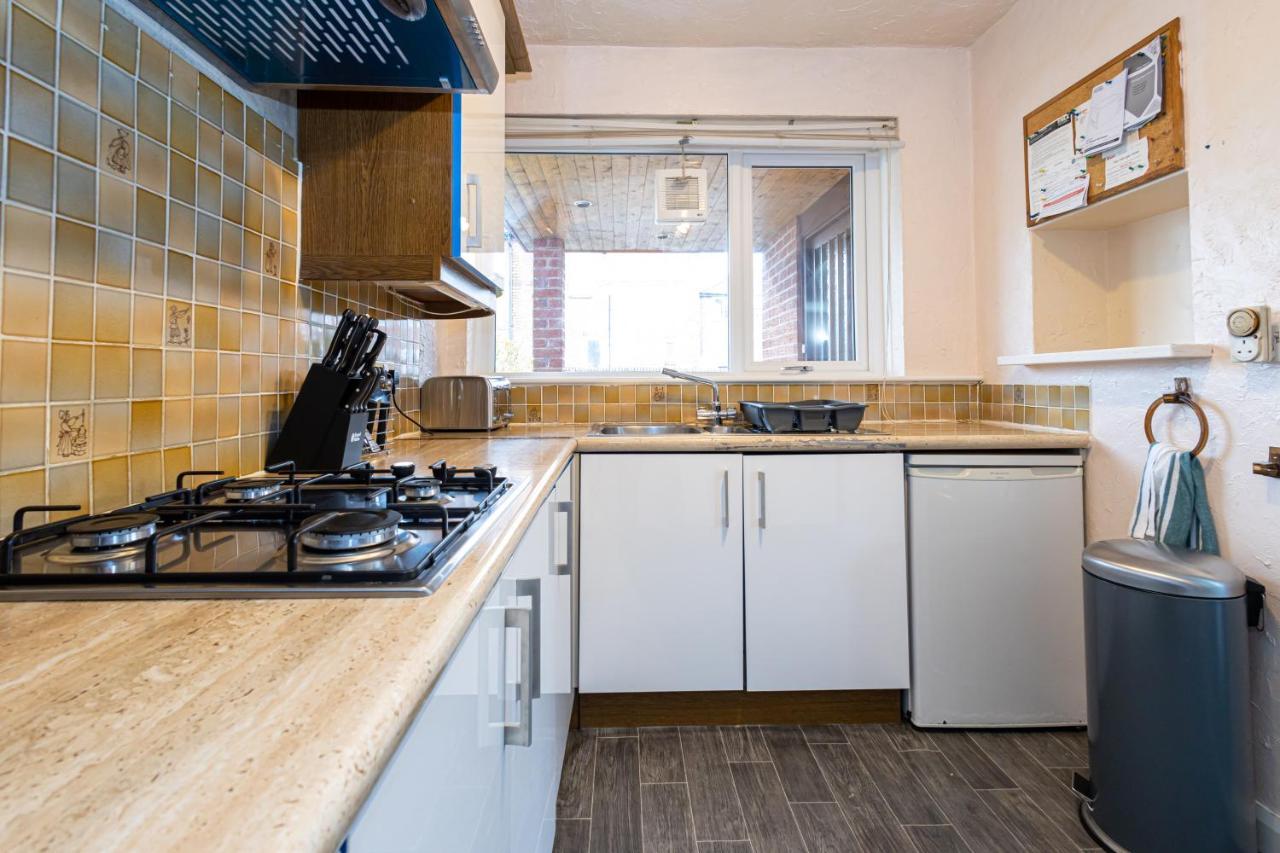 M9 Guest House マンチェスター エクステリア 写真